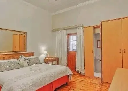 Wampex Guest House In Port Elizabeth R400 Night-3