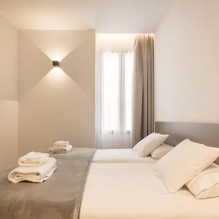 Mon Suites Jardín de Ayora-3