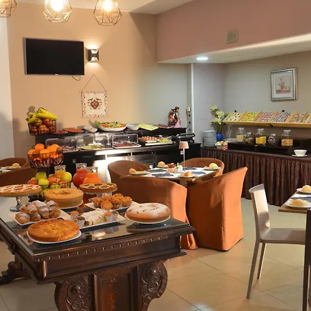 Green Hotel-3