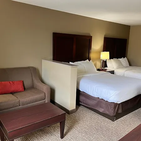 Days Inn & Suites By Wyndham Manheim Lebanon-3