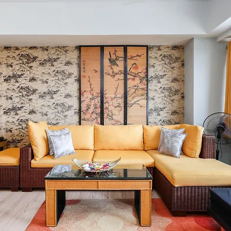 La Mirada Beachfront Condo: Ocean Views & Resort Amenities-3