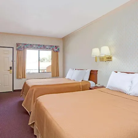 Travelodge By Wyndham Lynwood-2