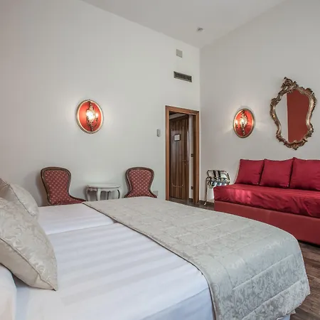 Hotel Amadeus-2