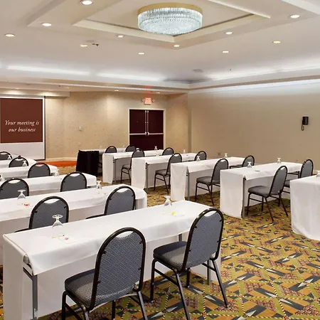 Doubletree By Hilton Fayetteville-2
