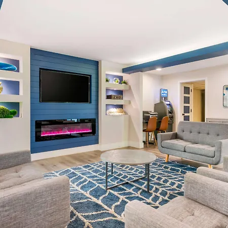 Super 8 By Wyndham Orlando Near Florida Mall-2