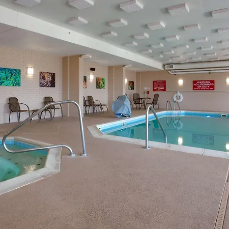 Drury Inn & Suites Terre Haute-2