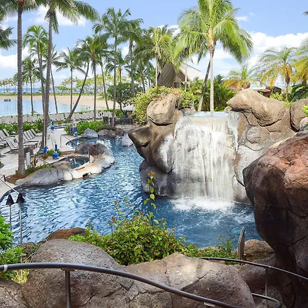 Hilton Grand Vacations Club Grand Waikikian Honolulu-3