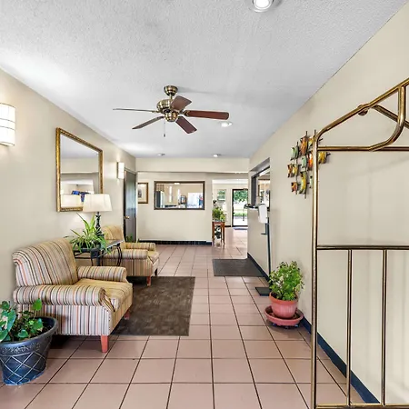 Americas Best Value Inn Decatur-2