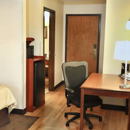 Town House Hotel - Grand Forks-2