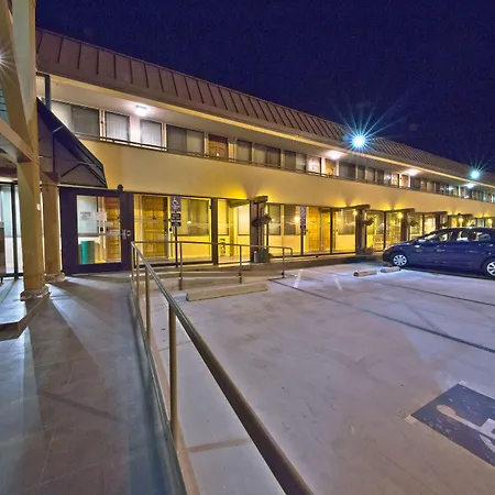 Hotel Strata-3