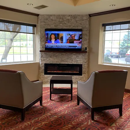Days Inn By Wyndham Austintown-2