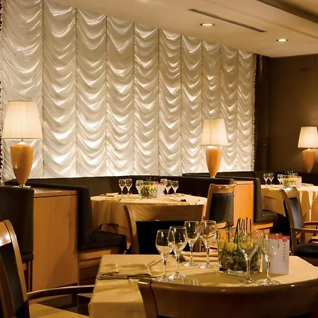 Ramada By Wyndham Naples-2