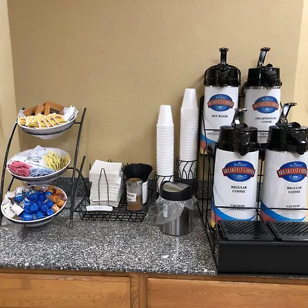 Baymont By Wyndham Fort Wayne-2