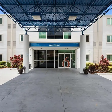 Motel 6-Orlando, FL - International Dr-3