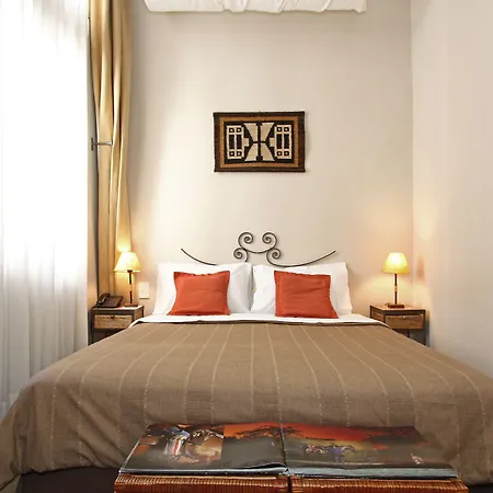 A Hotel-2