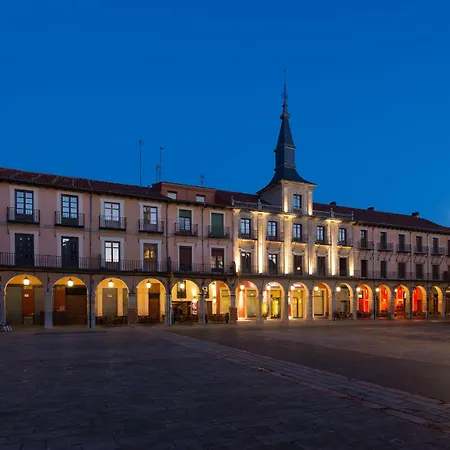 NH Collection León Plaza Mayor-2