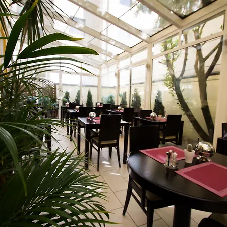 Best Western Plus Grand Hotel Victor Hugo-2