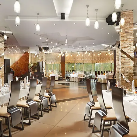 Victoria Hotel & Business Centre Minsk-3