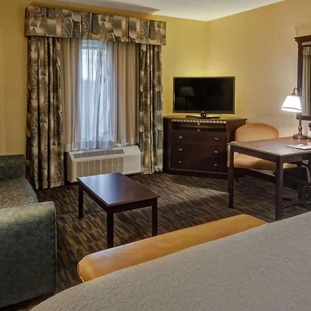 Hampton Inn Roanoke Rapids-3