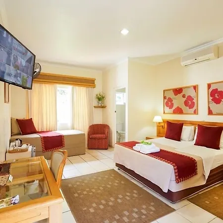 Centre Court B&B-2