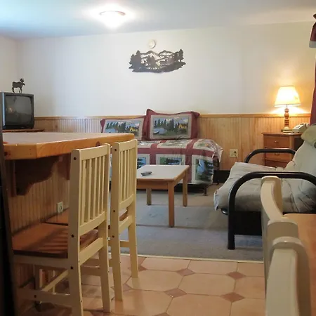 Bear Tree Lodge-3