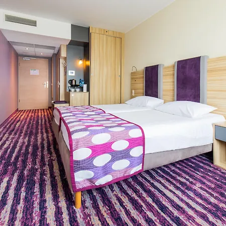 Galaxy Hotel-3