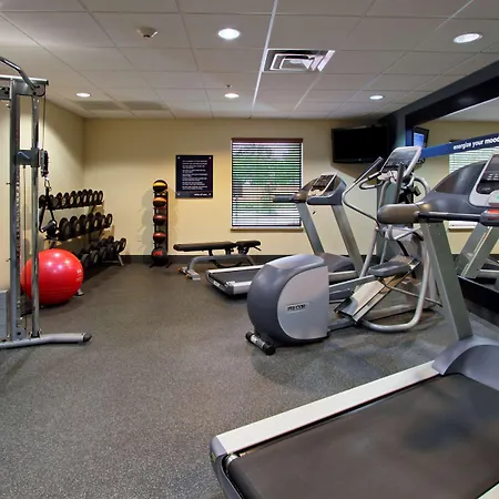 Hampton Inn Beeville-3