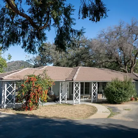 Apple Tree Inn-2