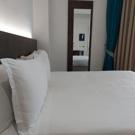 Phi Hotel Milano-2