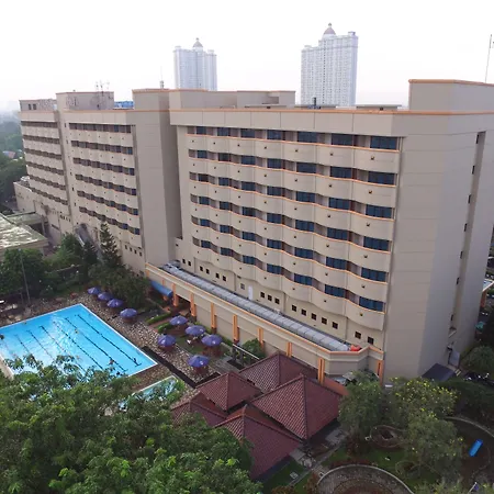Sunlake Waterfront Resort & Convention-3