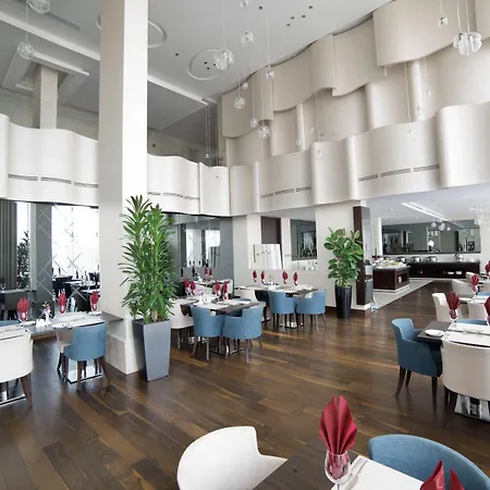 Golden Tulip Dammam Corniche Hotel-3