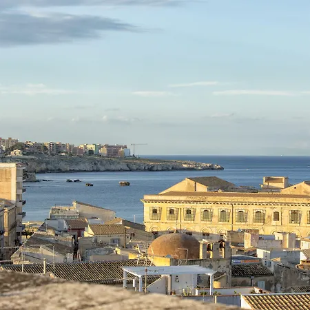 Joy'S Deluxe Ortigia-2