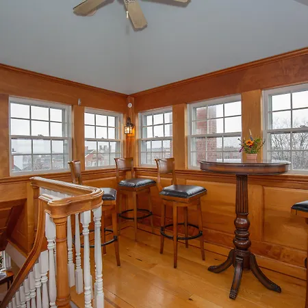 Compass Rose Inn-3