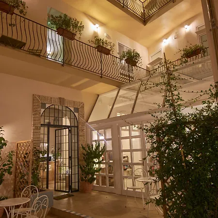 Cas'E Charming House-3