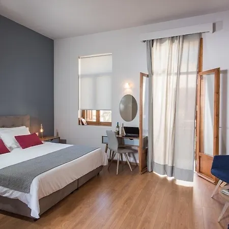 Bluebell Luxury Suites-2
