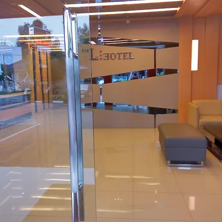 The L Hotel Entertainment-3