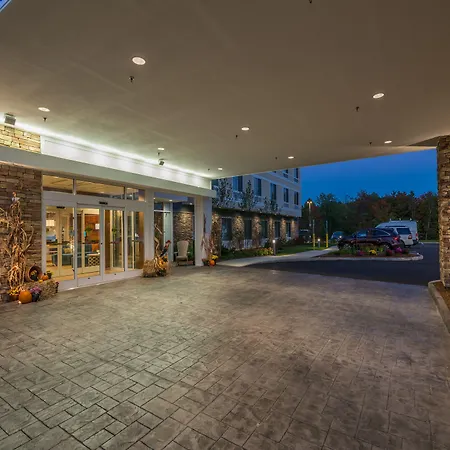 Fairfield Inn & Suites By Marriott Plymouth White Mountains-2