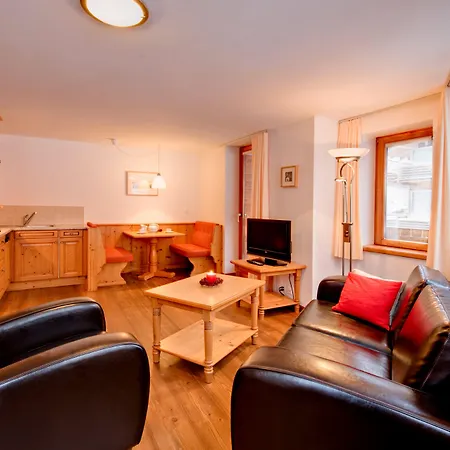 22 Summits Apartments-3