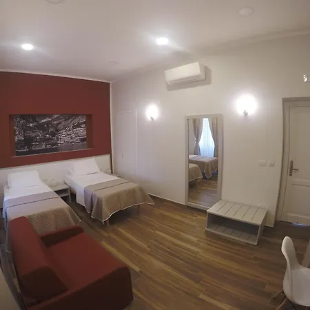 Rooms Stazione Centrale-3