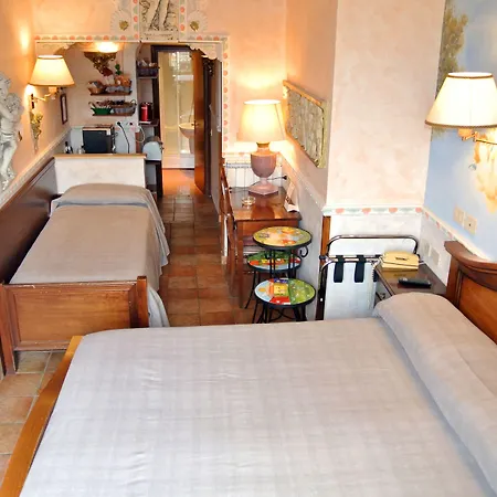 Hotel Barrett-2