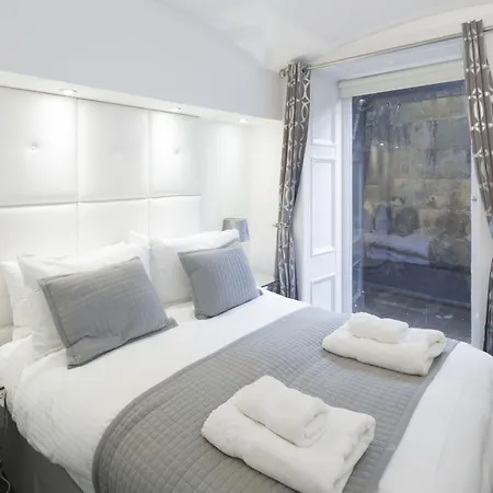 Hanover 71 Suites-2