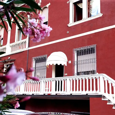 Venice Lion Residence Free Private Parking Easy Access Venice-3