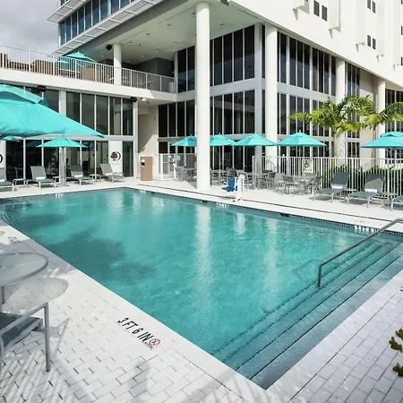 Doubletree By Hilton Miami Doral-2