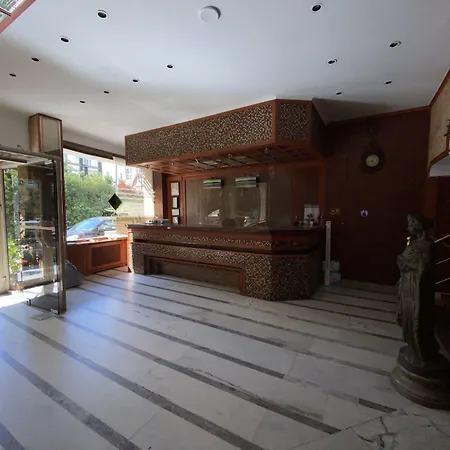 Hotel Monopol-2