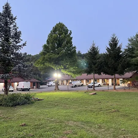 Pine Valley Motel-2