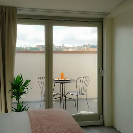 Bergamo Inn 15-2