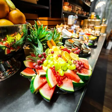 "Quality Hosts Arlberg" Hotel Lux Alpinae-3