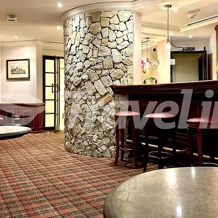 Travel Inn Premium Flats Paulista Wall Street-3