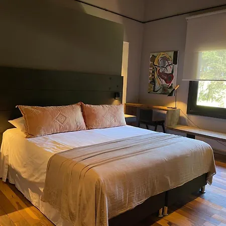 Be House Suites & Spa-3