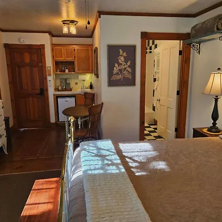 Oak Hill Inn-2
